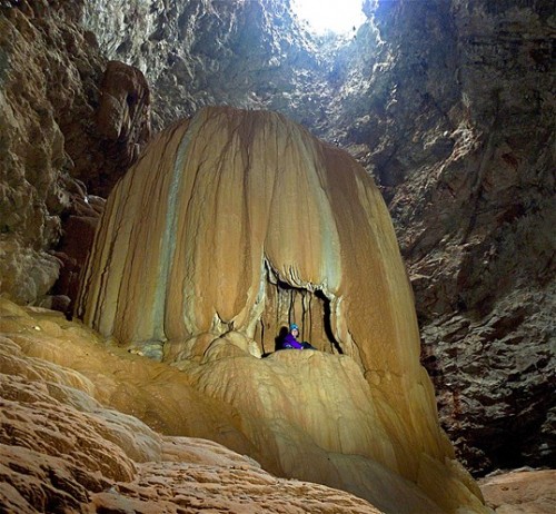 Dentro de la cueva de los Cepillos, en la región de Aquismon, México.